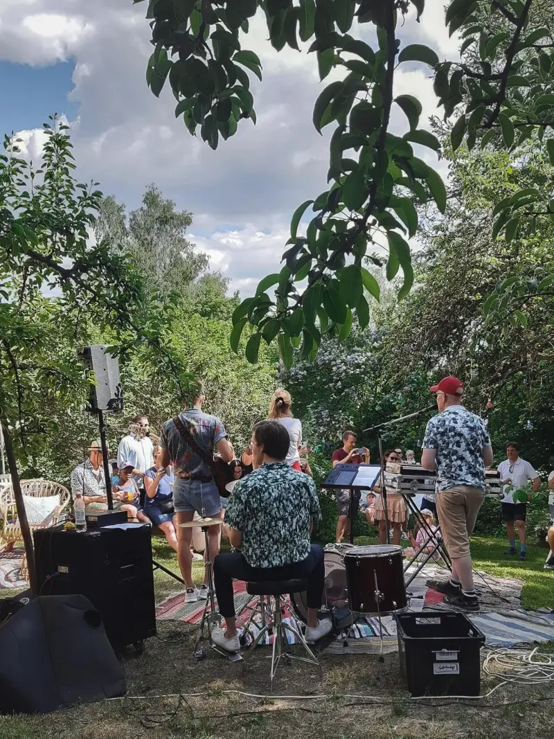 She’s Leaving Home — SLH 2020 Garden Tour #1